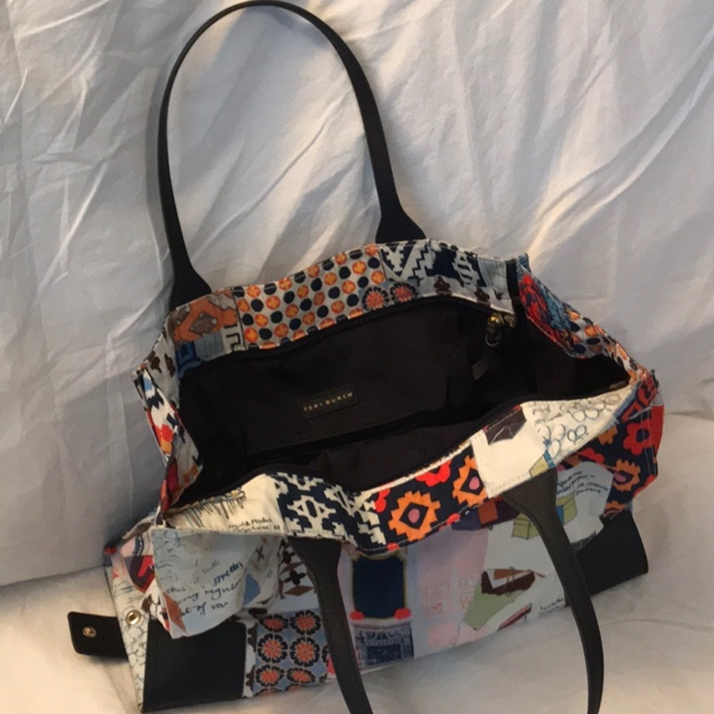 Tory Burch printed tote - Picture 3 of 3